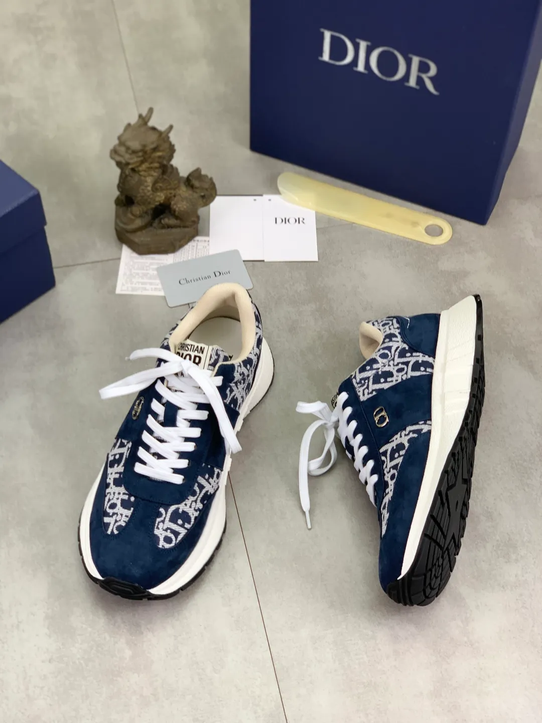 Men's Men's Shoes💰P440💰[New Style]🆘[Dior] 2025 Dior Original Lace-up Low-top Men's Shoes Classic casual shoes 🔥This model is the official classic model, with high quality and made by famous original designers. It is made of high-quality cowhide with original materials➕comfortable and breathable mesh lining➕pigskin insole. The perfect last shape and generous and fashionable design have attracted many consumers and are suitable for drivers to drive🚗. What you want is the best quality in the market. Color: seven colors. Code number: 38--44 (45 46 customized)
